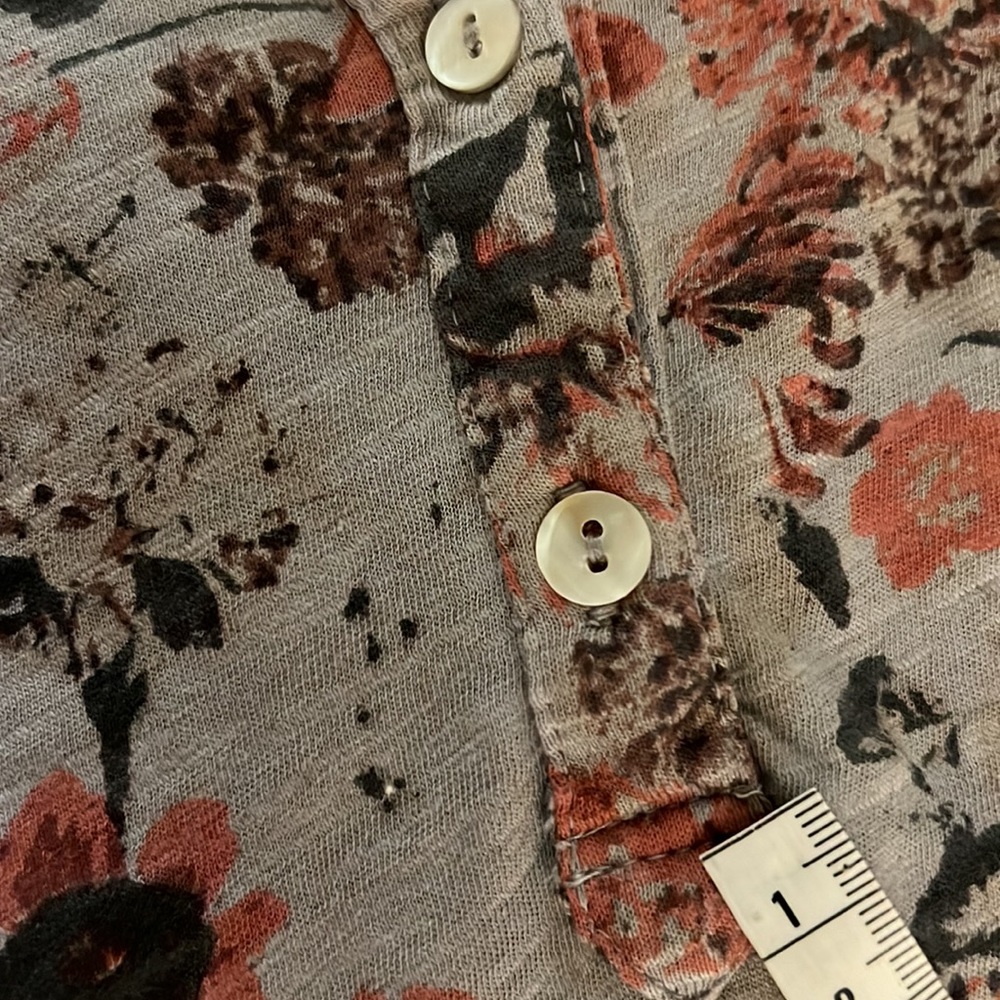 Brand new Lucky 3/4 sleeve top - Picture 7 of 7